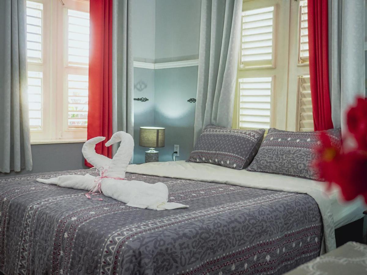 The Time Apartments Curacao Willemstad Exterior photo